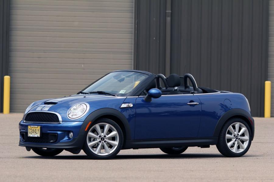  Mini Cooper S Cabrio 2012 года  (фото 1 из 51)